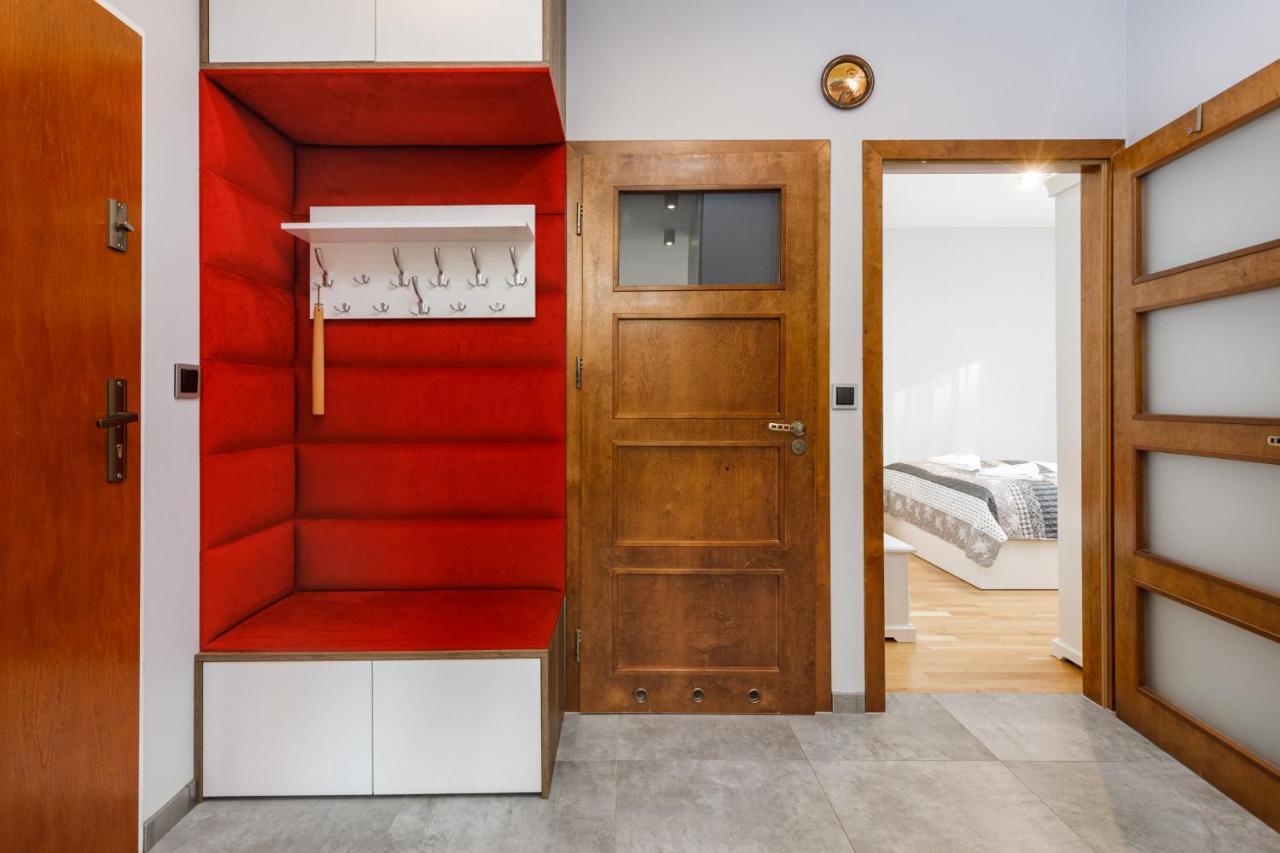 Platan City Centre Apartment By Noclegi Renters 斯维诺乌伊希切 外观 照片