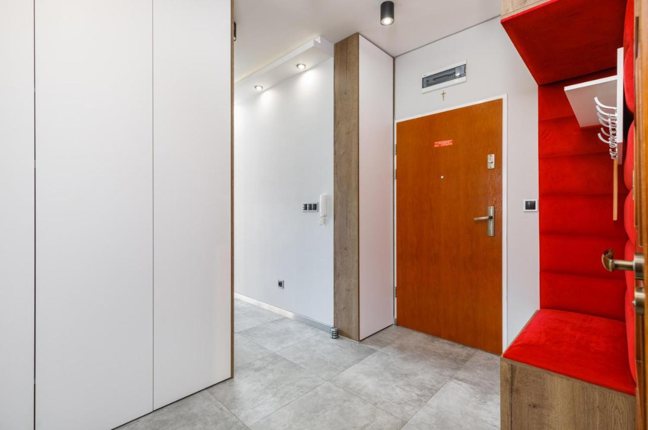 Platan City Centre Apartment By Noclegi Renters 斯维诺乌伊希切 外观 照片